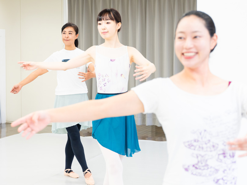 バレエ入門クラス練習風景